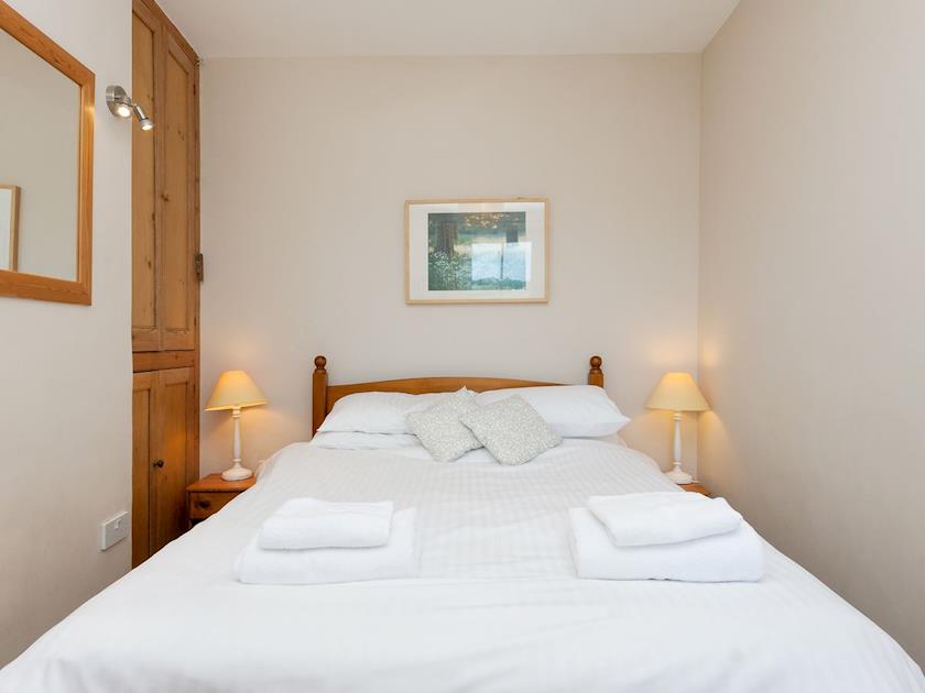 Double bedroom | Quays Cottage, Salcombe
