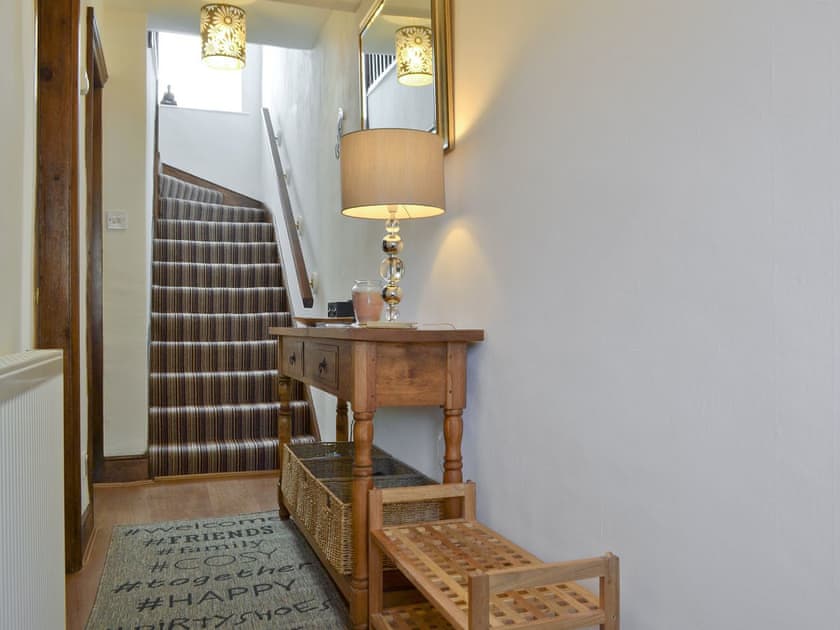 Entrance hallway  | April Cottage, Windermere
