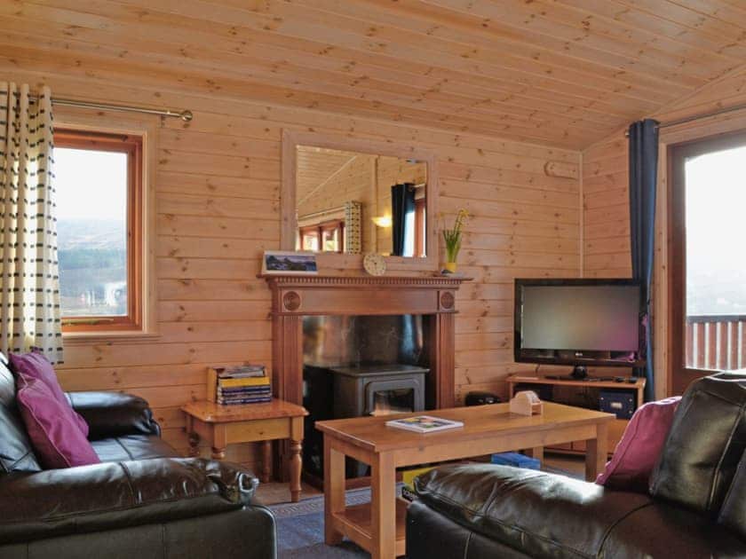 Open plan living/dining room/kitchen | Bothan a’ Bhile, Roybridge, nr. Fort William