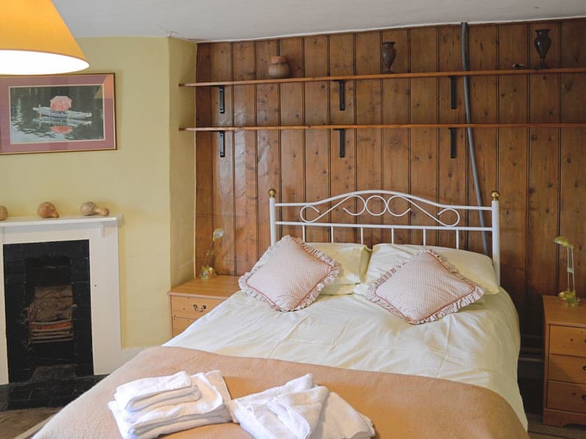 Triple bedroom | The Farmhouse, Newent