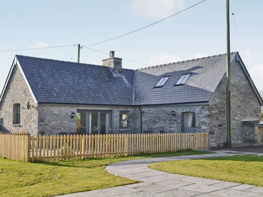Exterior | Tanylan Farm Cottages - Coal House, Kidwelly