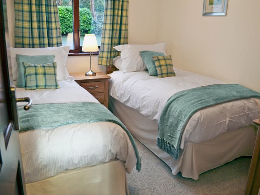 Twin bedroom | Kim’s Retreat, Bowness on Windermere