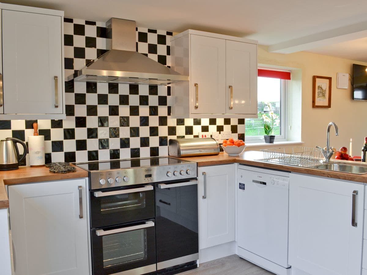 The Wagon Lodge - Holiday lodge in Southern England - Image 4