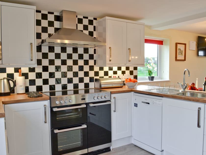 Kitchen | Romney Cottages - The Wagon Lodge, Peasmarsh, nr. Rye
