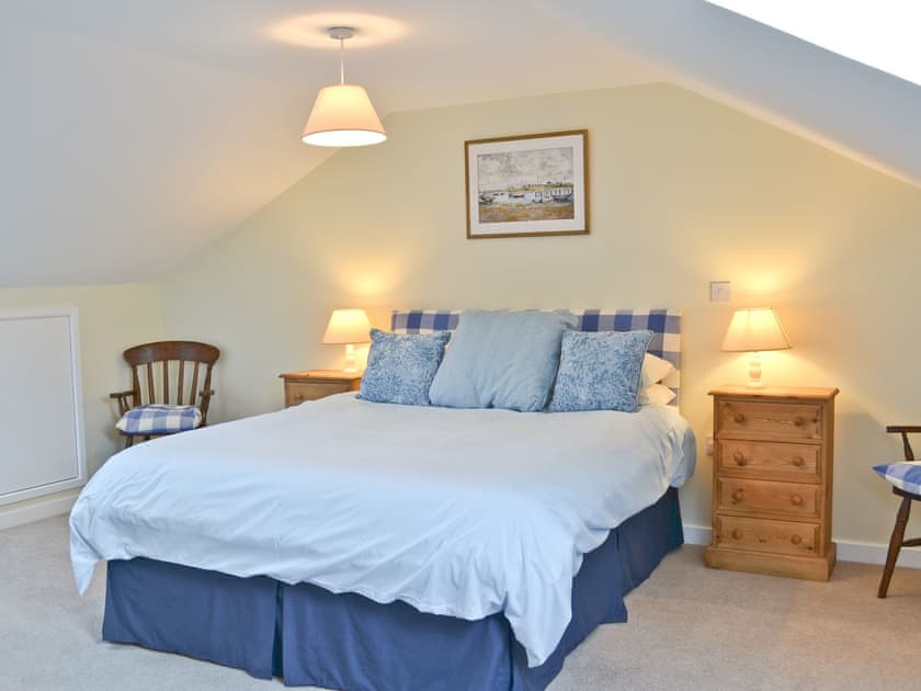 Double bedroom | Romney Cottages - The Wagon Lodge, Peasmarsh, nr. Rye