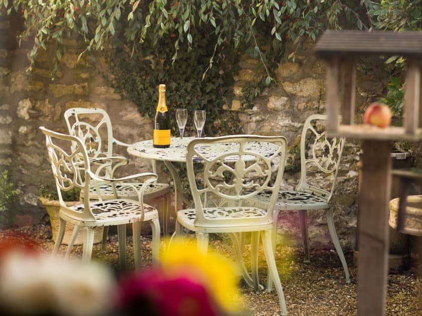 Sitting-out-area | Lumley Cottage, Thornton-le-Dale
