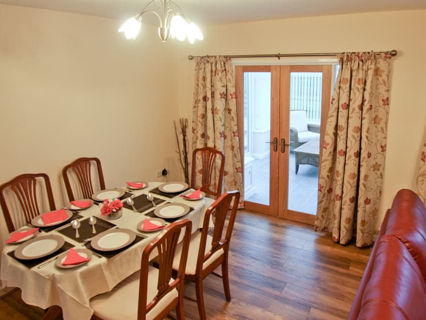 Living room/dining room | Cob Cottage, Llanddewi Brefi