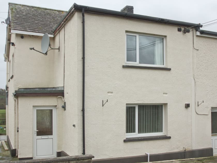 Exterior | Cob Cottage, Llanddewi Brefi