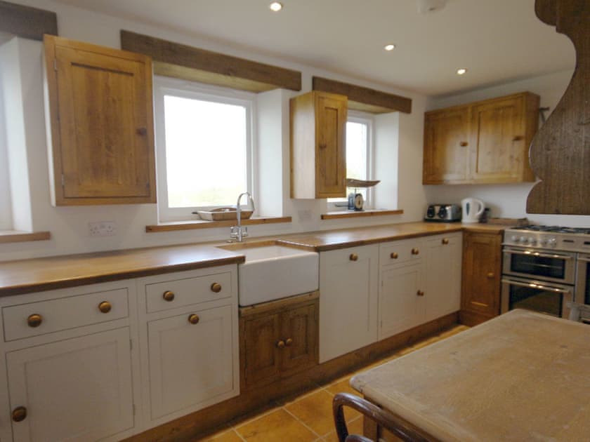 Kitchen | Hersedd Barns, Hendre, Near Mold, Clwyd