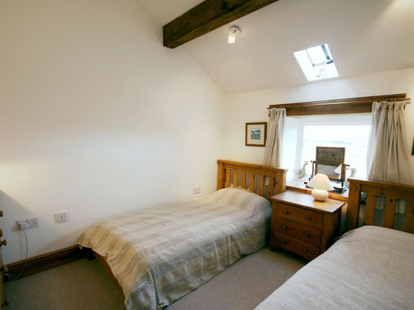 Twin bedroom | Hersedd Barns, Hendre, Near Mold, Clwyd