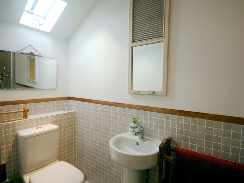Bathroom | Hersedd Barns, Hendre, Near Mold, Clwyd