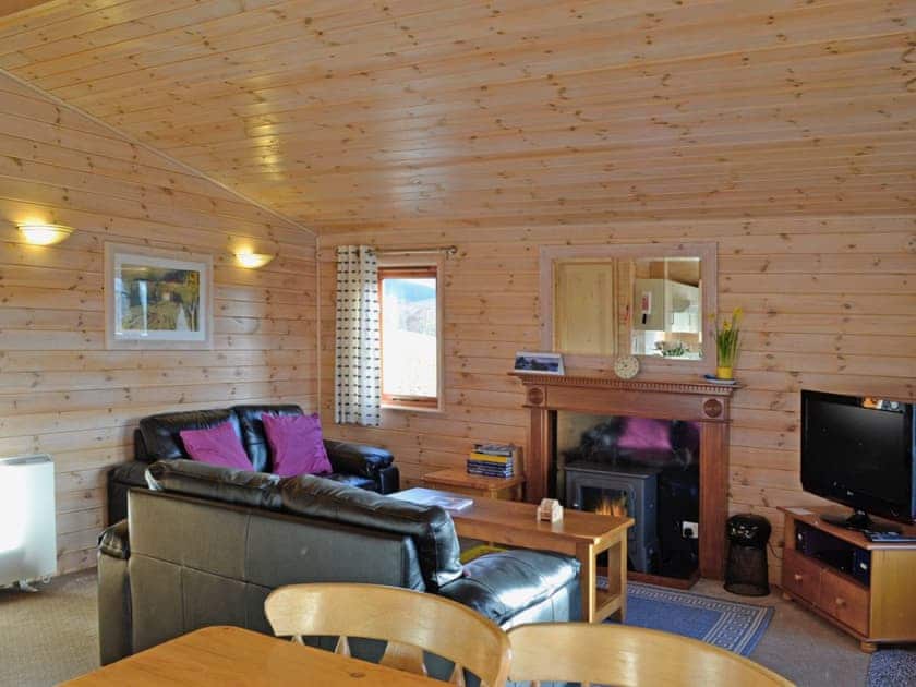 Open plan living/dining room/kitchen | Bothan a’ Bhile, Roybridge, nr. Fort William