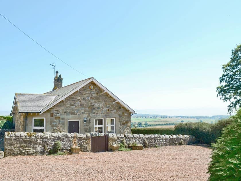 Exterior | Heckley Cottage, Alnwick