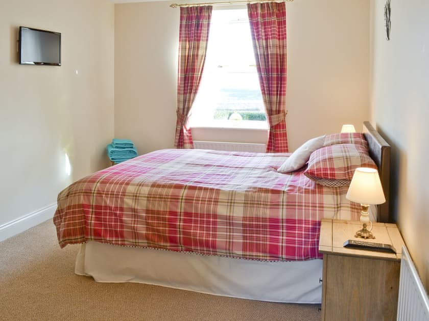 Double bedroom | Heckley Cottage, Alnwick