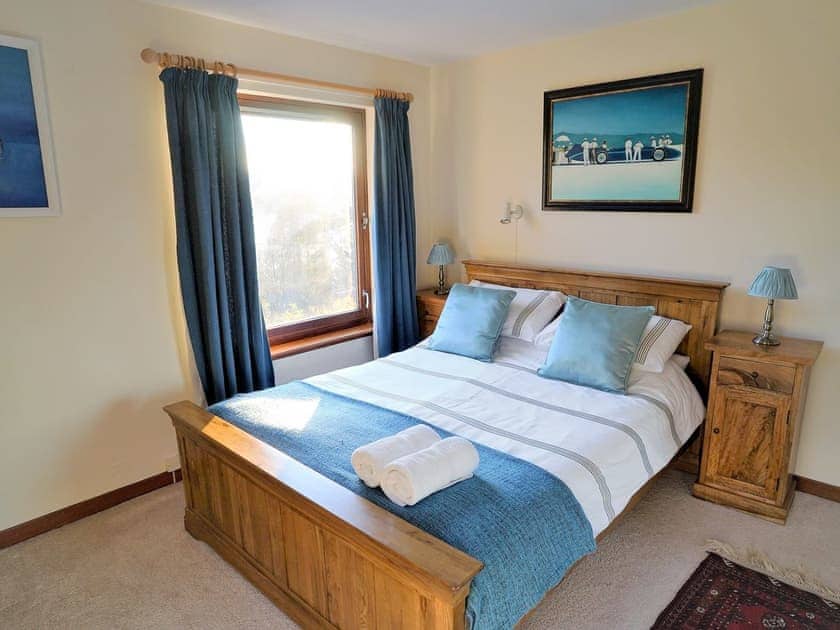 Comfortable double bedroom | Rosmuire, Shandon, near Helensburgh