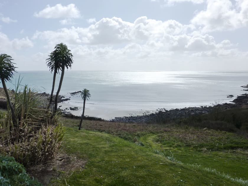 Surrounding area | Spindrift, Coverack, nr. Helston