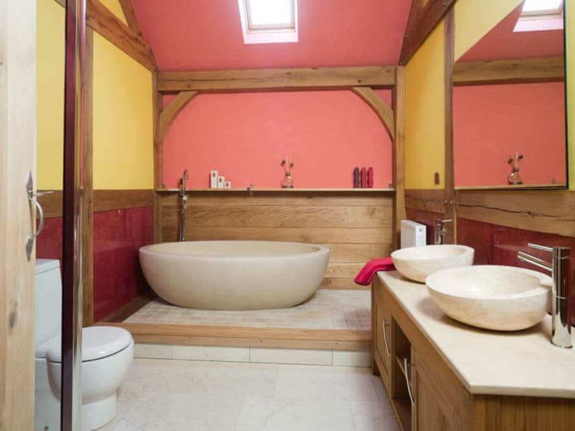 Bathroom | Glas Y Dorlan, Felindre