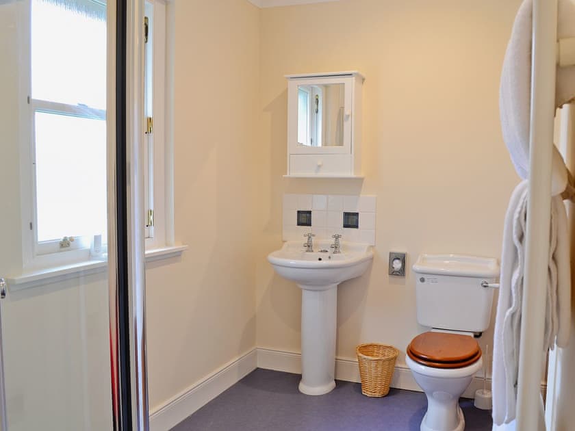 En-suite | Haugh House, Aberlour