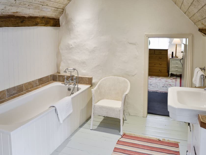 Bathroom | Swiss Cottage, Rievaulx near Helmsley