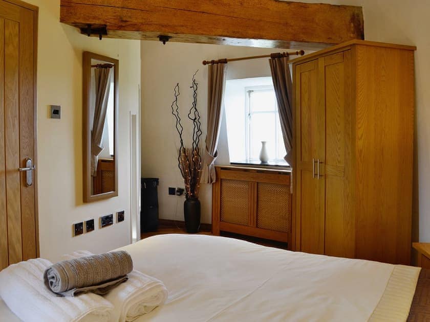 Double bedroom | Melin Newydd Cottages - The Windmill, Tynlon, nr. Rhosneigr