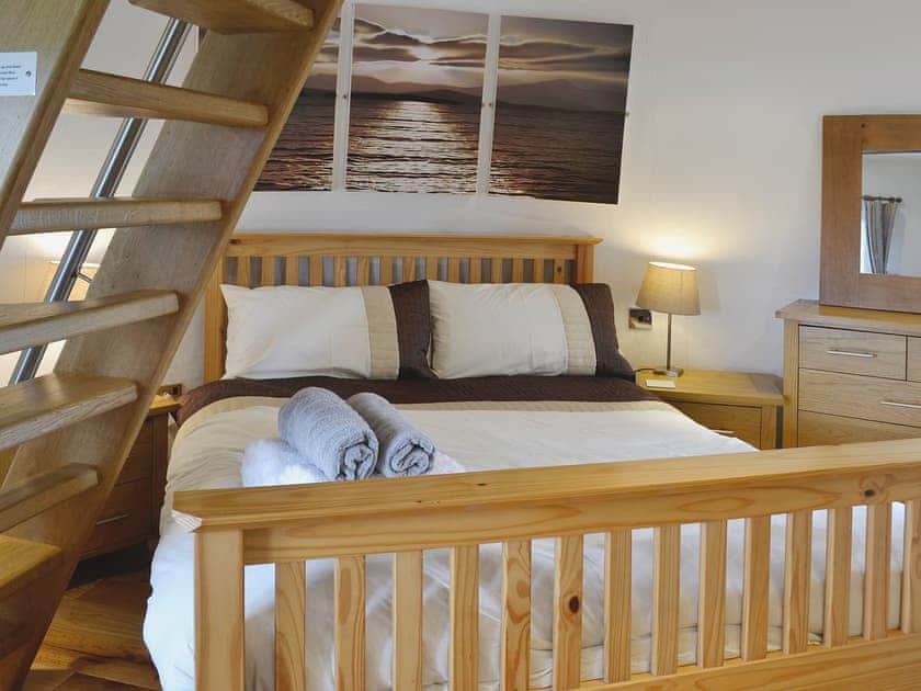 Double bedroom | Melin Newydd Cottages - The Windmill, Tynlon, nr. Rhosneigr