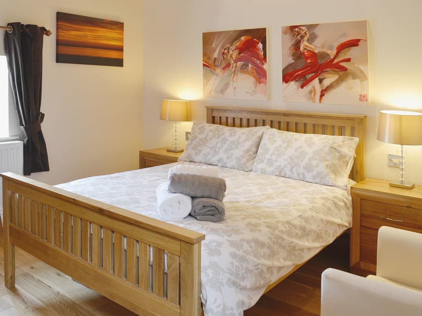 Double bedroom | Melin Newydd Cottages - The Top Barn, Tynlon, nr. Rhosneigr