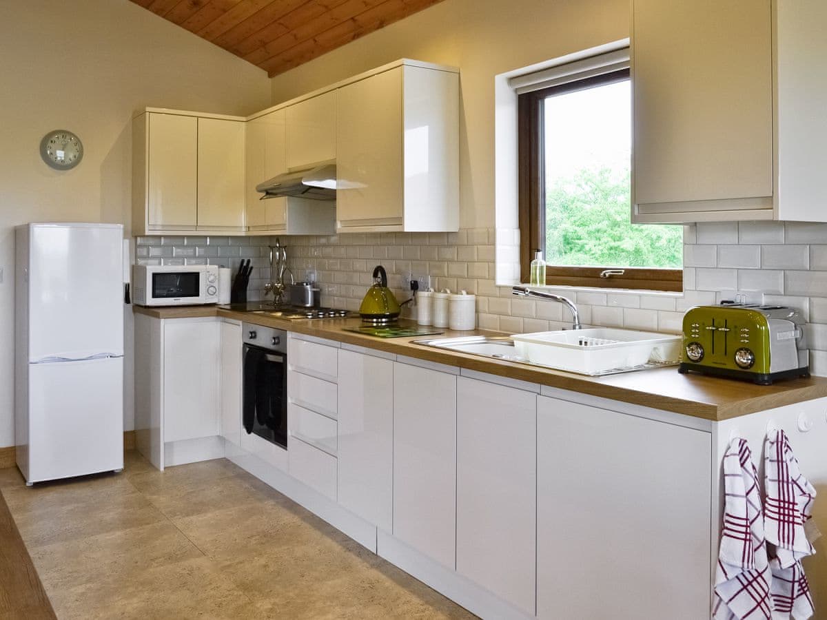Faulkers Lakes - Hawthorn Lodge - Holiday Lodge in Central England - Image 4