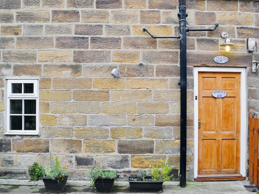 Exterior | Seagull’s Nest, Whitby