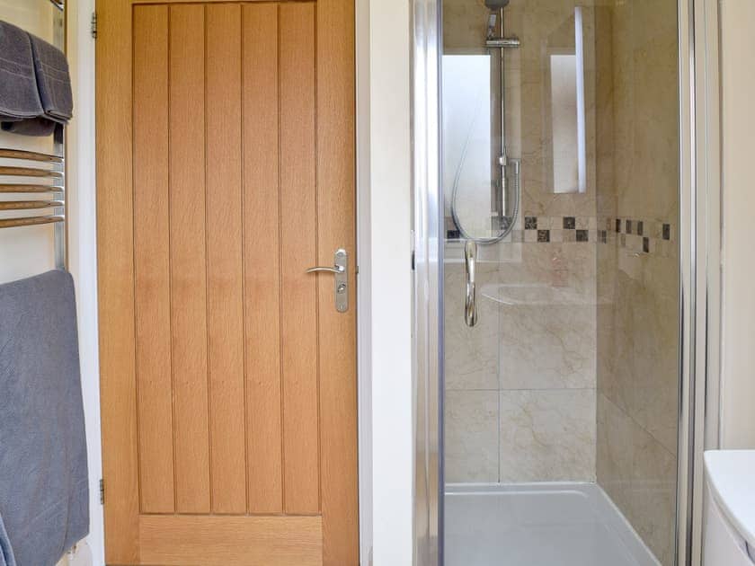 Shower room | Hornbeam Cottage, Malvern