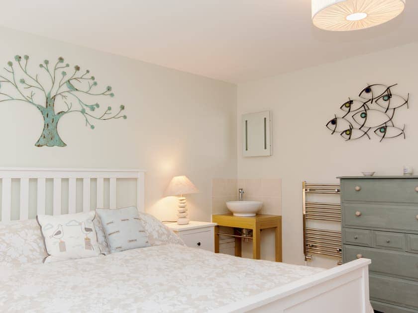 Double bedroom | Tappers Quay 2, 