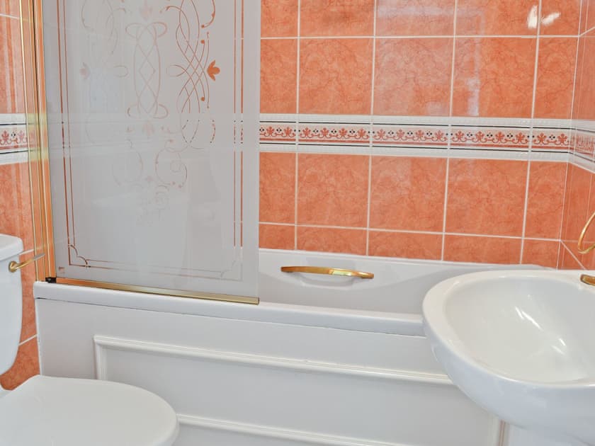 Bathroom | Hope Cottage, Meathop, nr. Grange-over-Sands