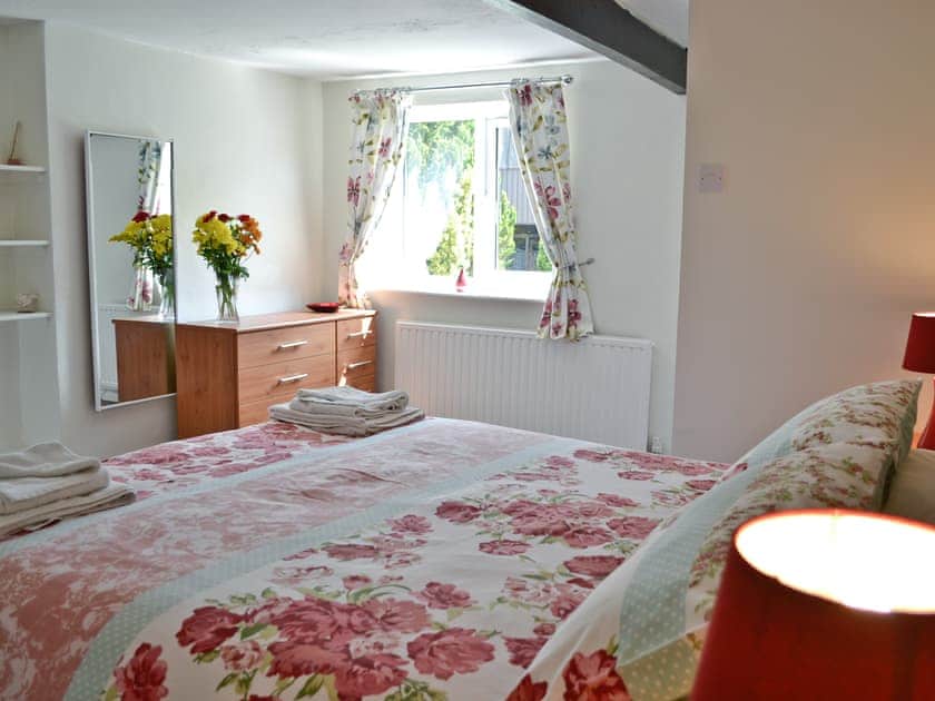 Double bedroom | Riverton Lakes and Holiday Cottages -  The Lodge, Swimbridge, nr. Barnstaple
