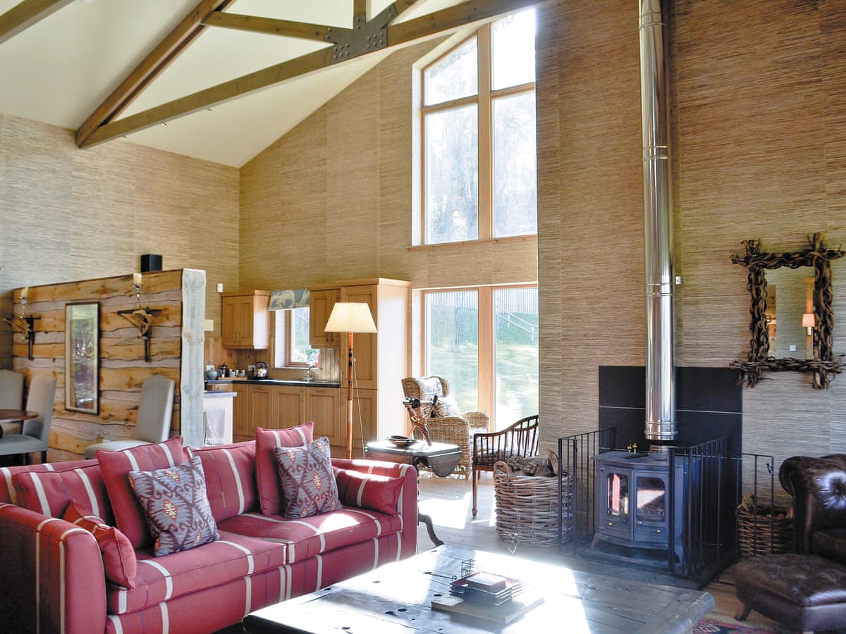 Ghillie's Lodge - Image 4