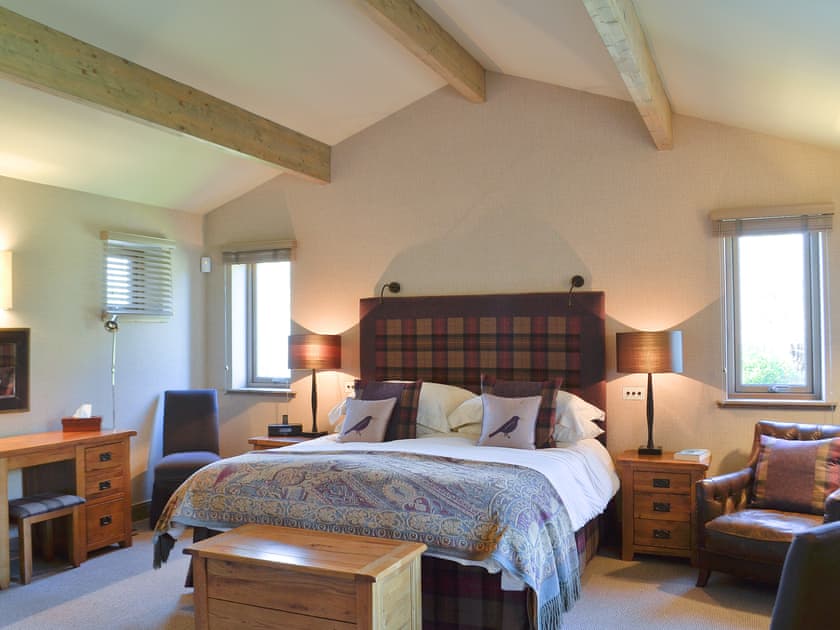 Double bedroom | Ness Castle Estate - Ghillie’s Lodge, Inverness