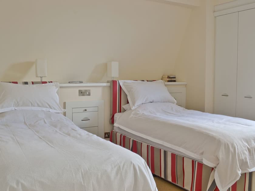 Twin bedroom | Waterside, Tighnabruaich