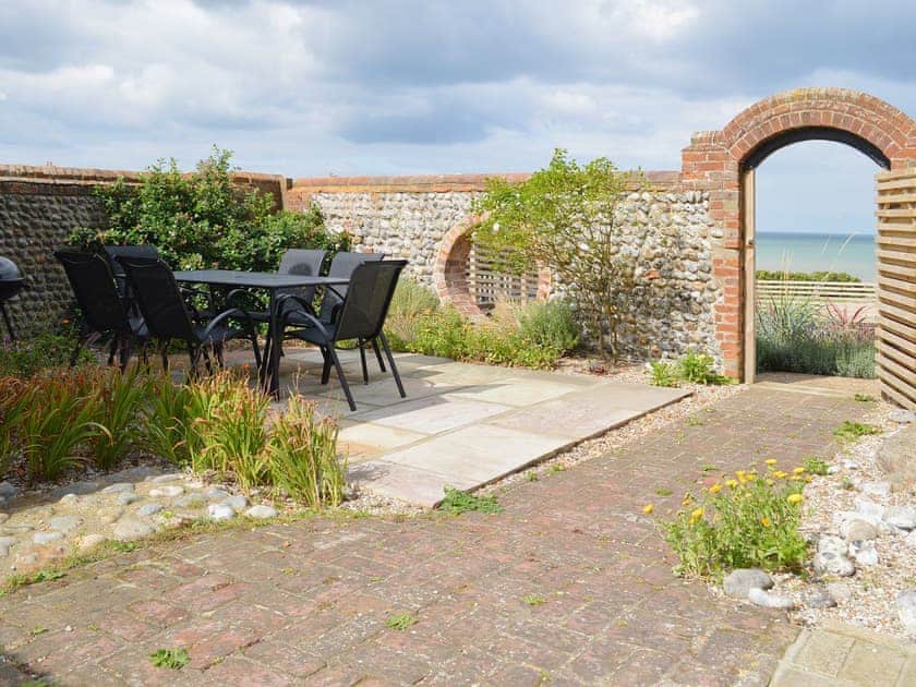Sitting-out-area | Smugglers Lookout, Mundesley-on-Sea