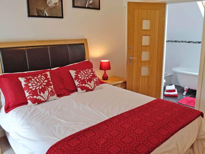 Double bedroom | Hen Dŷ, Eglwysbach, nr. Conwy
