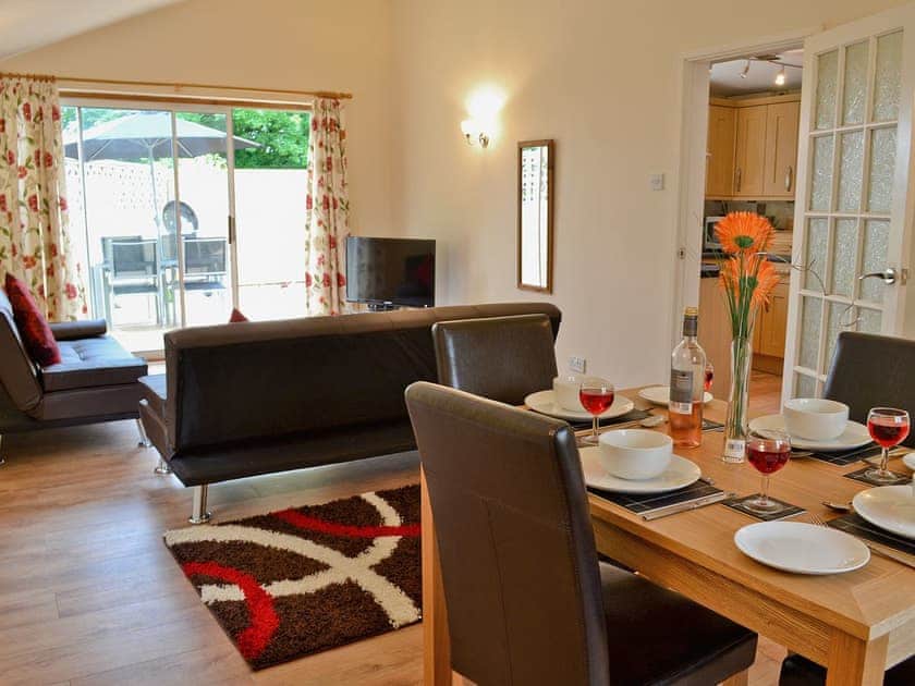 Living room/dining room | Stable Cottage, Amroth
