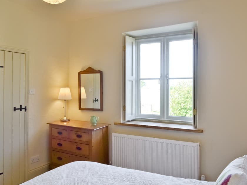 Double bedroom | Tub Cottage, Litton near Buxton