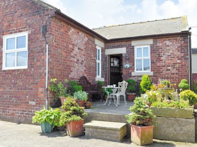 Old Hollow Cottage Ref 29961 In Banks Near Southport