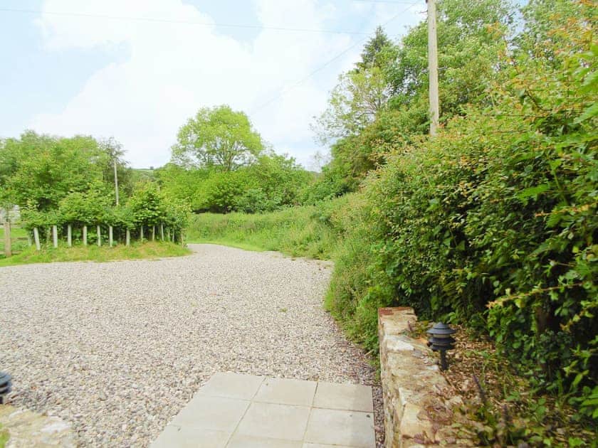Driveway | Apple Barrel Barn, Dunkeswell Abbey, nr. Honiton