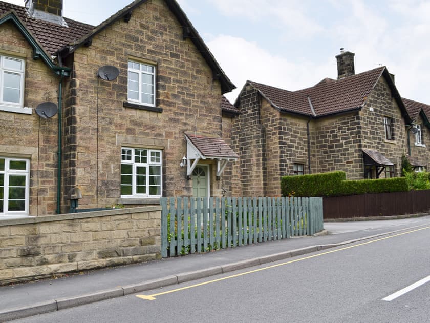 Exterior | Dove Cottage, Rowsley, nr. Matlock