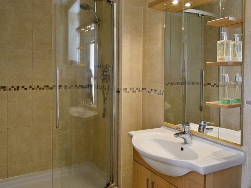 Shower room | Kilburn Park Cottage, near Kilburn