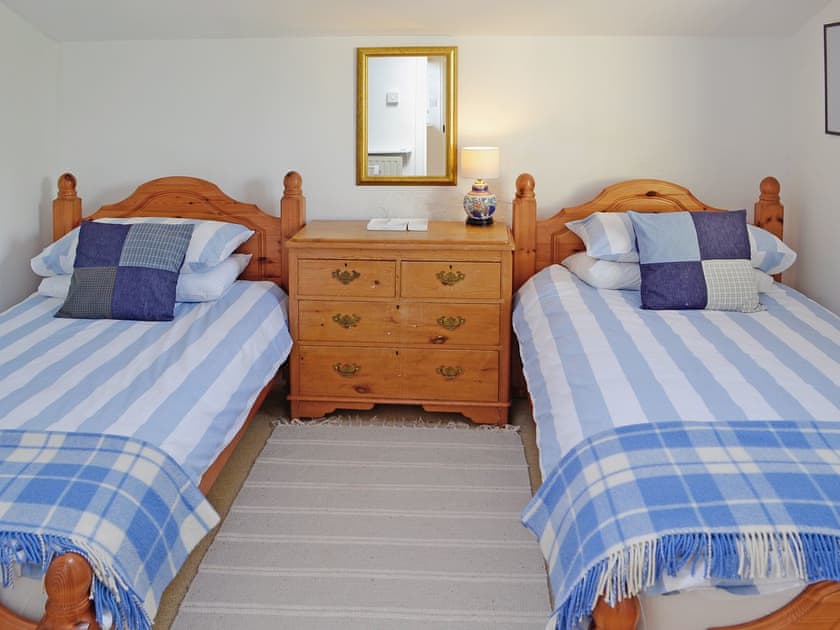 Twin bedroom | Pottery Cottage, Horton, nr. Ilminster