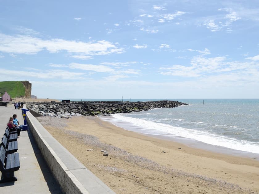Sea front 200 yds | Sea Drift, West Bay, nr. Bridport