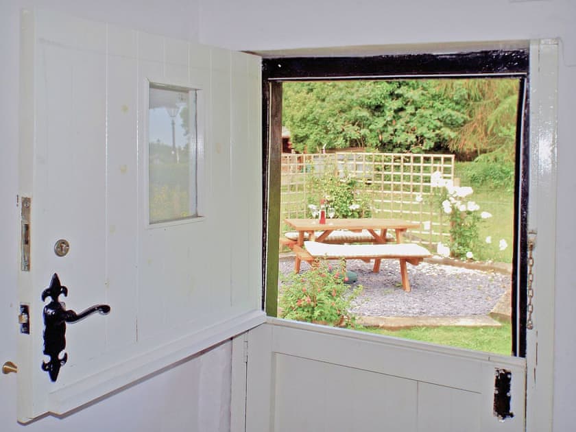 Sitting-out-area | Childe of Hale Cottage, Hale Village