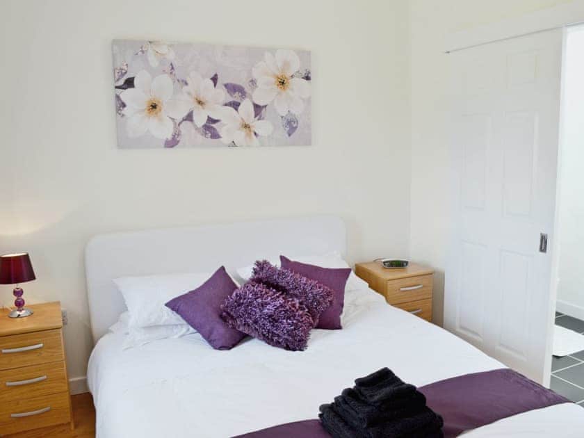 Double bedroom | Whitecroft - Myrtle Cottage, Dalbeattie