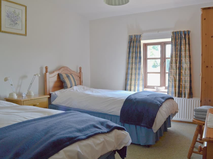 Twin bedroom | Holly Bank, Crich