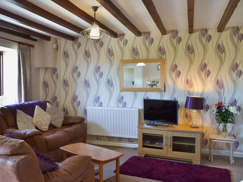 Living room | Twelve Oaks Holiday Cottages - Oak Leaves, Teigngrace, nr. Newton Abbot
