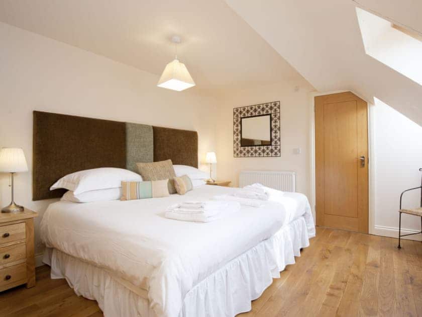 Bedroom | Dinney Farm - Kingfisher Cottage, Bridgnorth